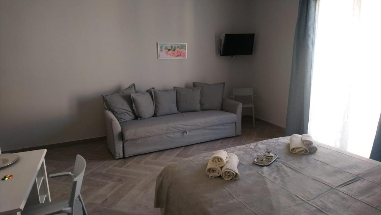 Soggiorno Napoletano Napoli Bagian luar foto